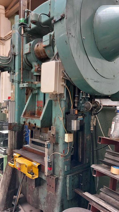 Prasa mimośrodowa 100 ton