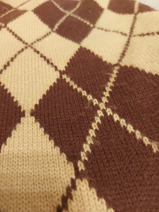 Sweter w romby 146/152