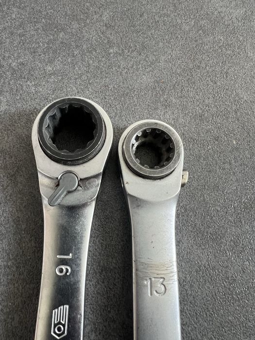 Ключі, тріскачки Facom