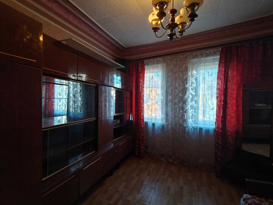Терміново продам частину будинку в районі Москалівці.