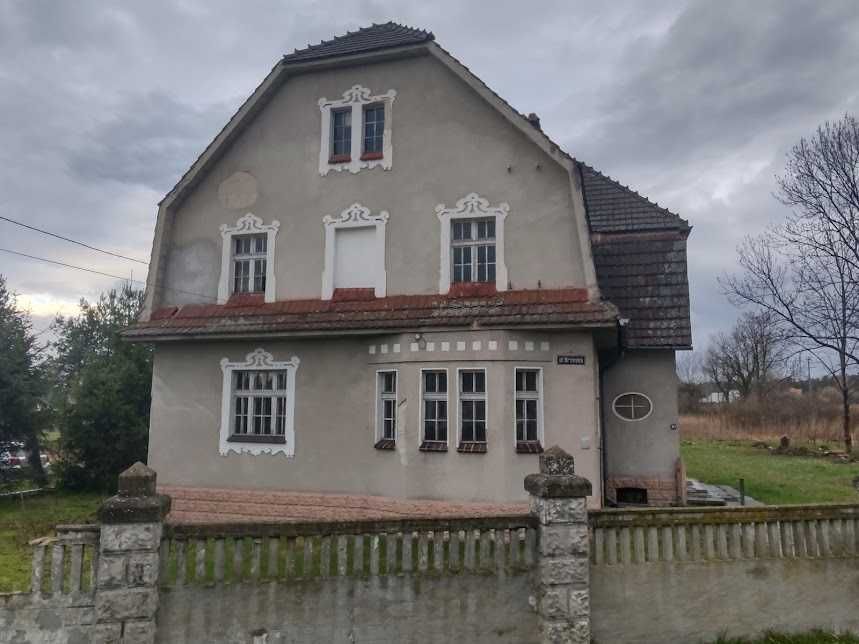 Przedwojenna Willa / Dom z 1936 r. – 220 m², 11 arów, Lubsza