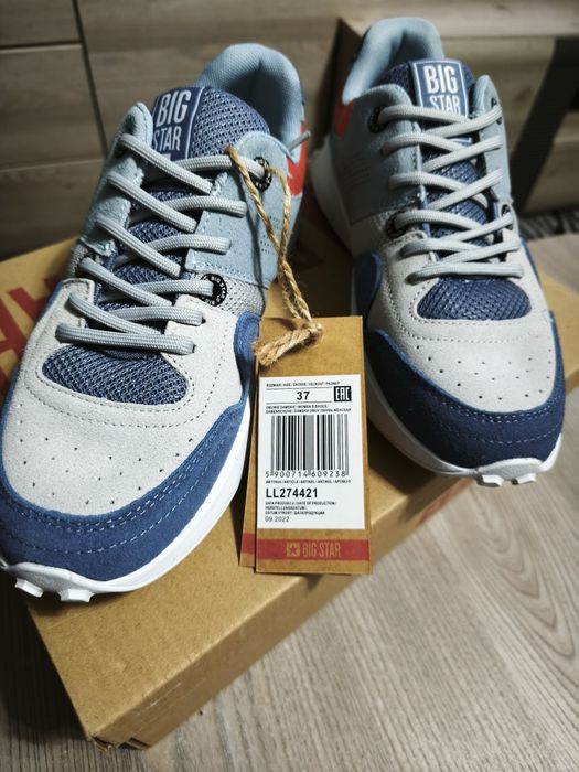 Buty sportowe damskie