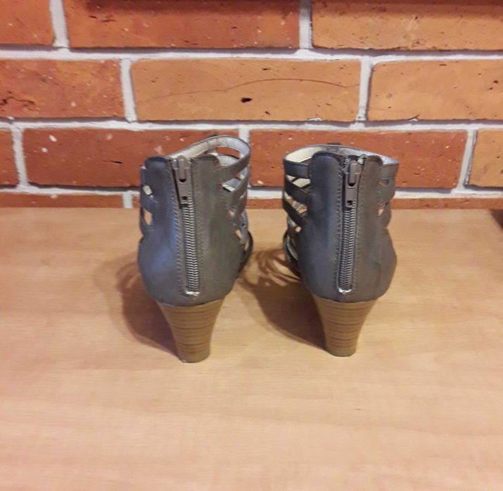Buty rzymianki sandały Graceland Deichmann 39 letnie