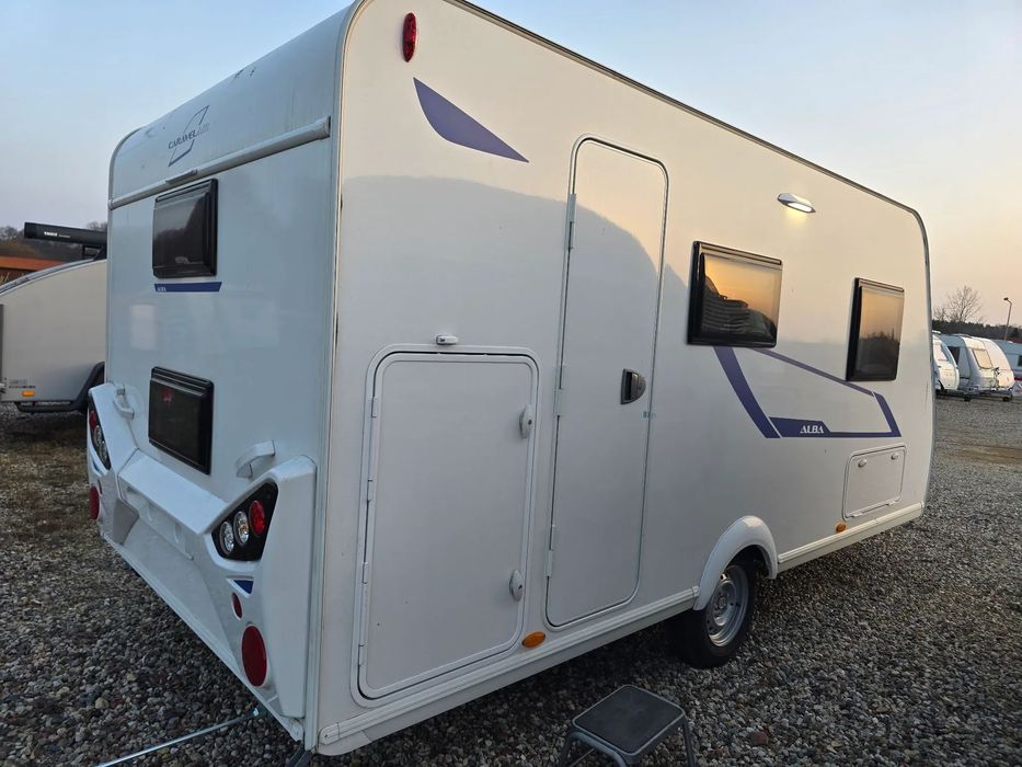 Caravelair 426 alba 1150dmc 3 sypialnie PIĘTRUS hobby adria knaus  1150dmc CARAVELAIR 426 Piętro 3 sypialnie przyczepa kempingowa hobby