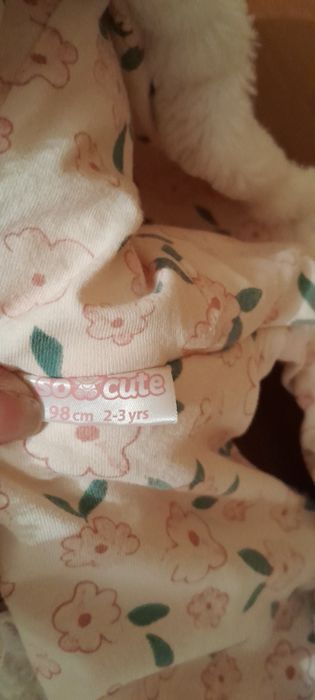 Желети та кофтинки для дівчинки