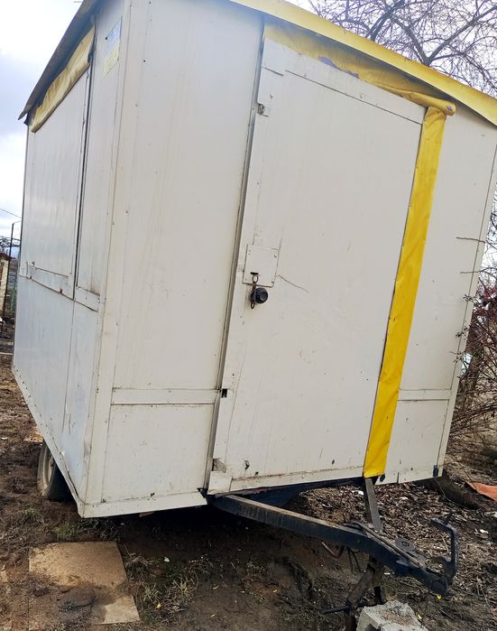 Прицеп на колесах типа Купава торговый киоск