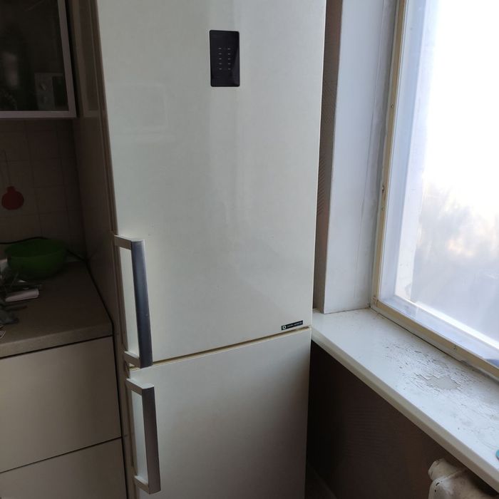 Продам холодильник Samsung