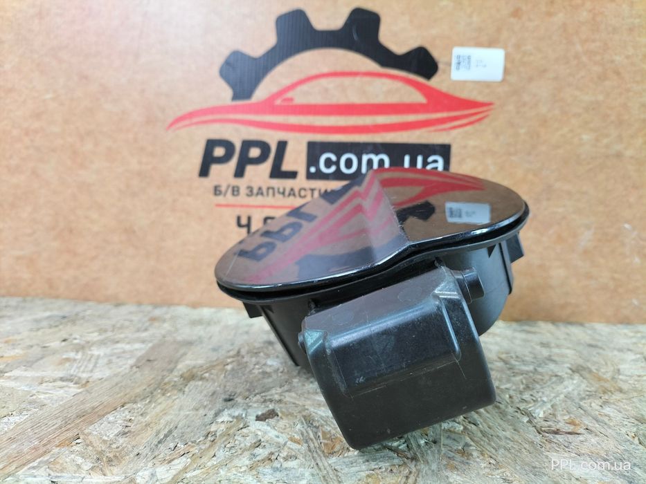 Skoda Fabia III 14-21 HB Лючок топливного бака бензобака 6V6809857