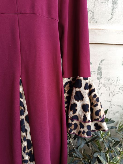 Burgundy maxi dress with leopard print L biust 49x2