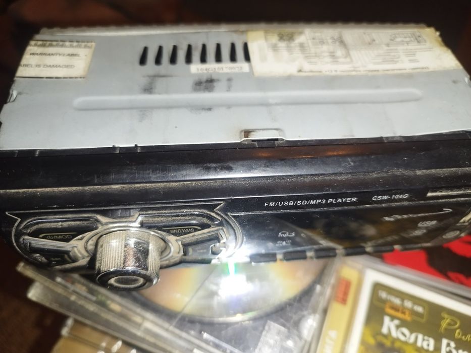Продам автомагнитолу стан не відомий за 100 гривень.