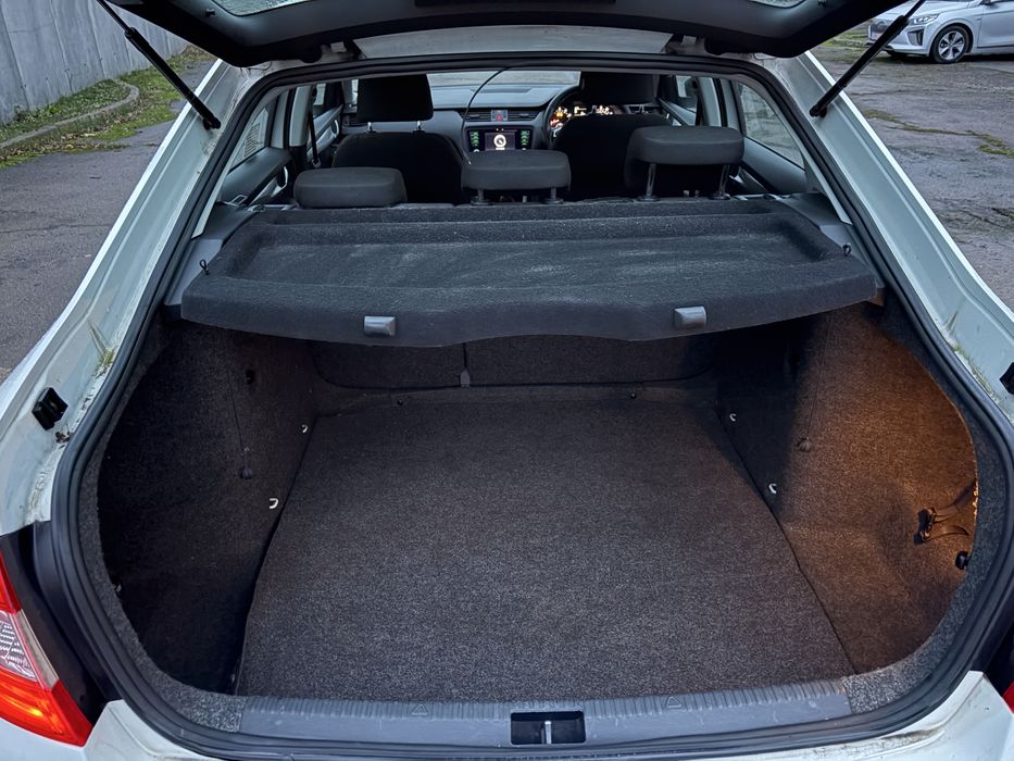 В Житомирі Skoda Octavia A7 2013 бензин 77кВт праве кермо Житомир