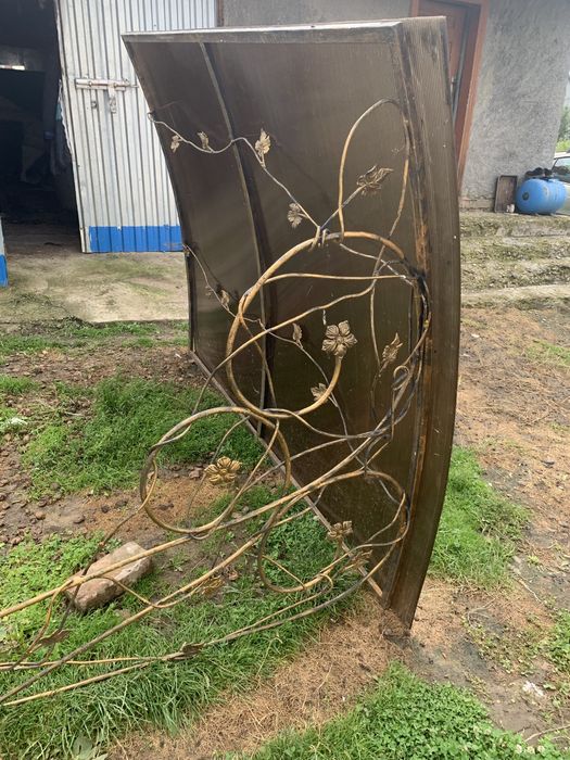 Дашок над дверима