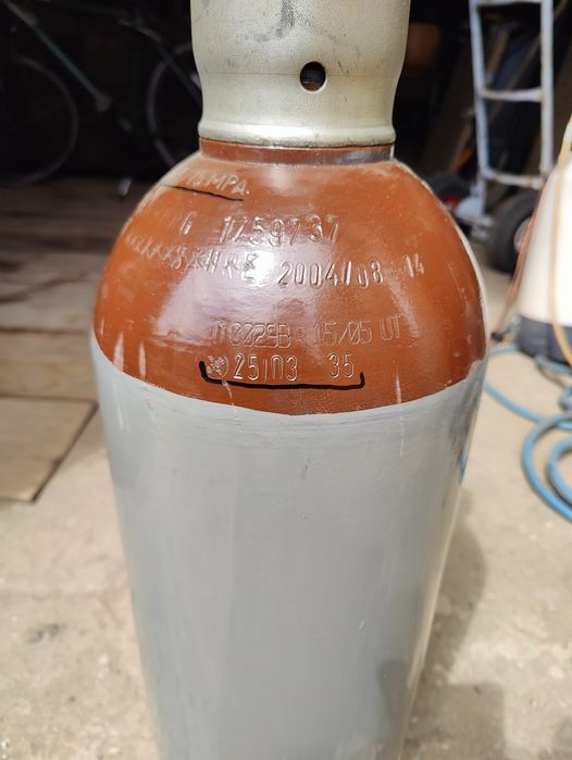 Sprzedam butlę z helem