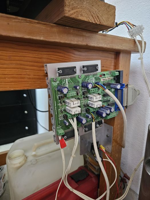 Máquina CNC para cortar / fresar