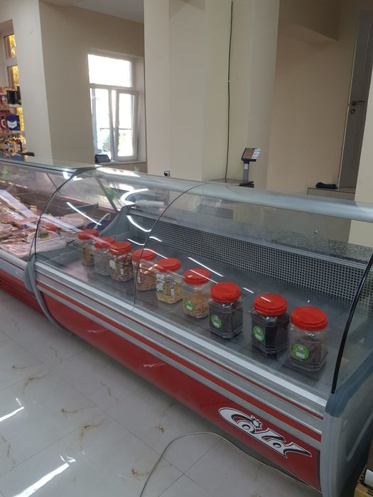 Холодильник Регал морозилка кондитерська