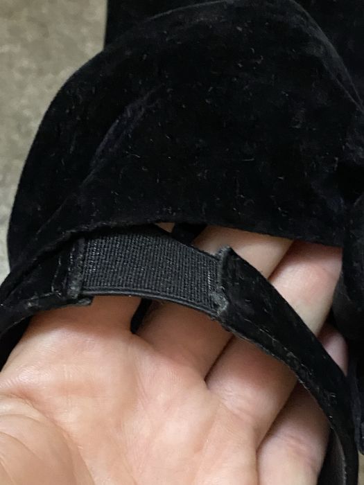 Stiletto agulha camurça