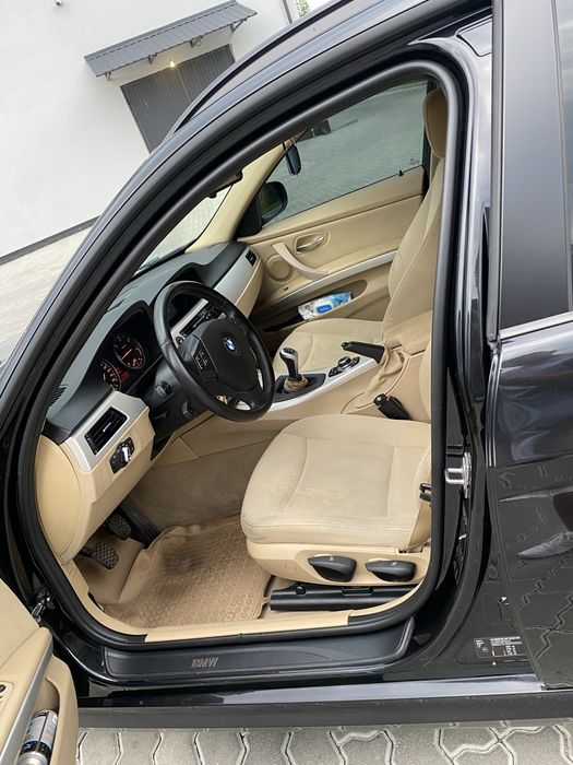 BMW e91 2.0d 2011
