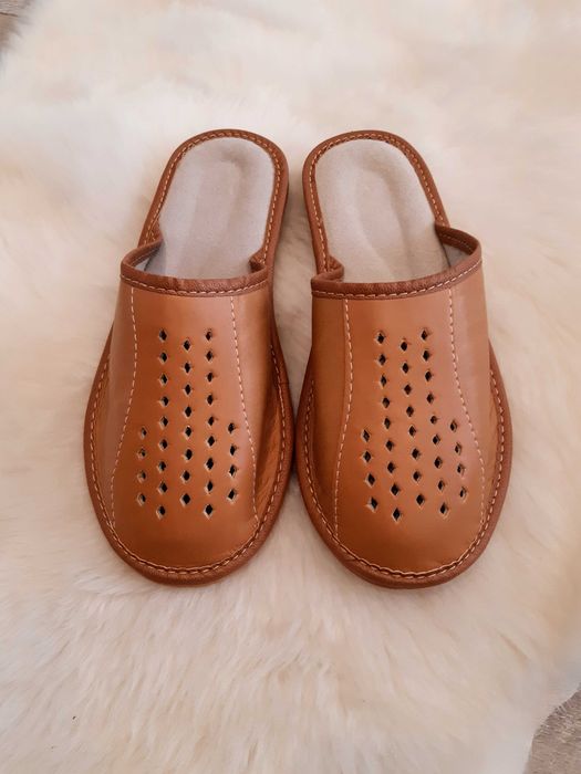 Pantofle domowe klapki skórzane kapcie męskie rozmiar 45 NOWE