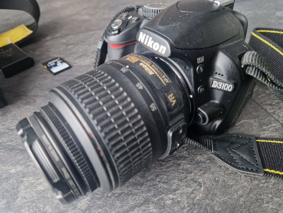 Nikod d3100 + obiektyw 18-55