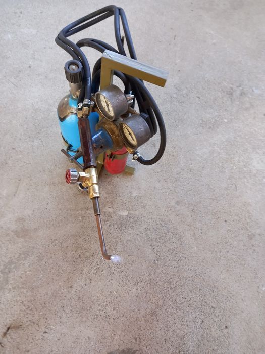 Газосвароний пост різак