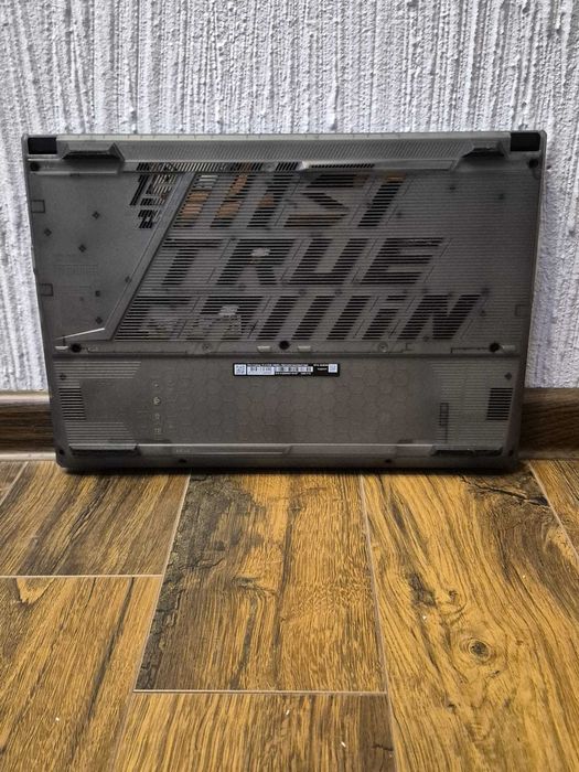 Laptop MSI cyborg