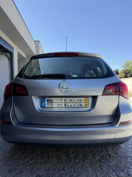 Opel Astra Sports Tourer Cosmo 1.7 Cdti 125 cv, 2011,  161.000 km.