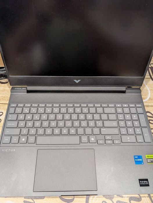 Portátil Gaming HP Victus i5 13420H - RTX5050 - Novo c/garantia