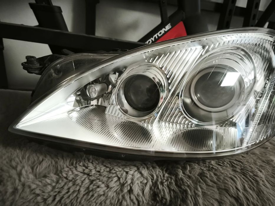 Farol esquerdo bi-xenon direcional Mercedes classe S w221