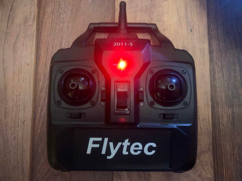 Карповый  Кораблик прикормочный рыбацкий для рыбалки FLYTEC 2011-5