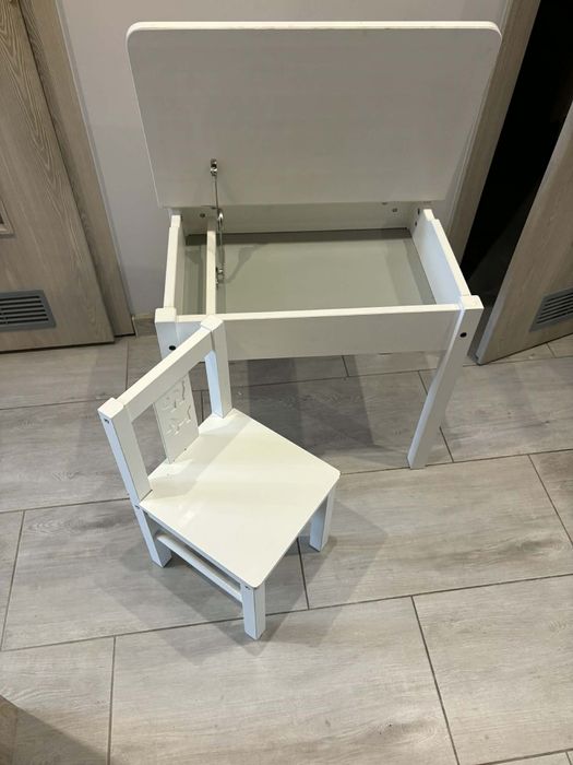 Krzesełko i biurko dla dzieci IKEA