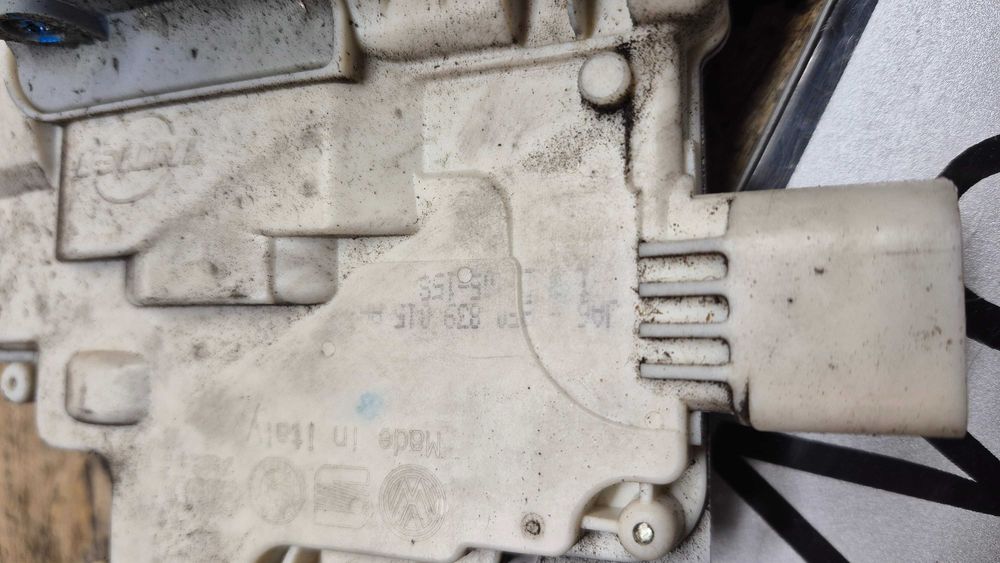 Fechadura Porta Traseira Esquerda Audi A4 B6 B7 A3 8P A6 C6 R8 Seat Exeo 8E0837015AA