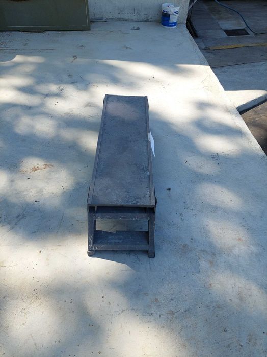 banco pequeno serviço