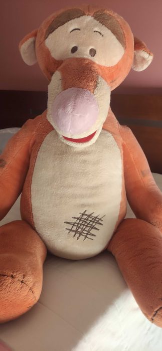 Peluche Tigger procura novos amigos