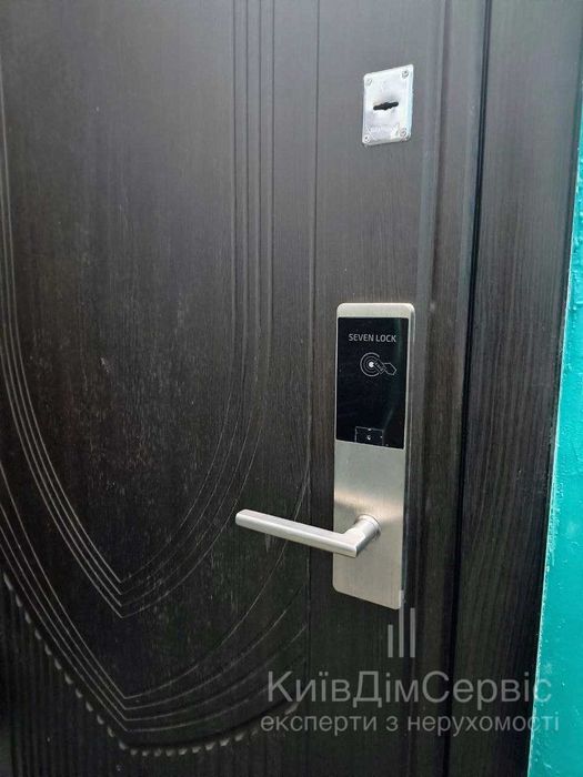 Продаж 2к квартири Госпітальна 2 Центр Печерський