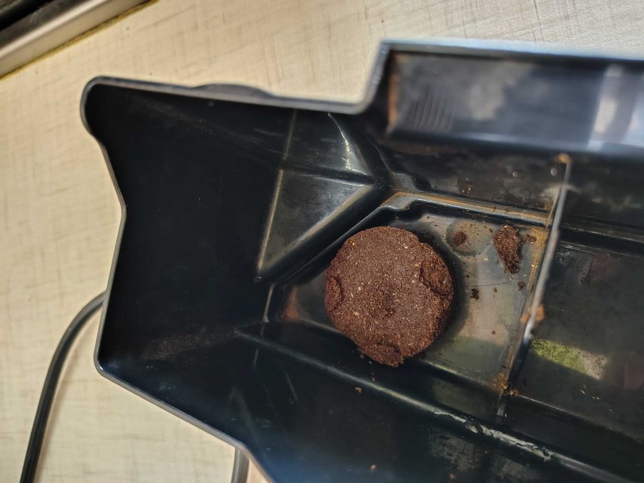 Кавомашина DELONGHI ESAM 5500 кавоварка