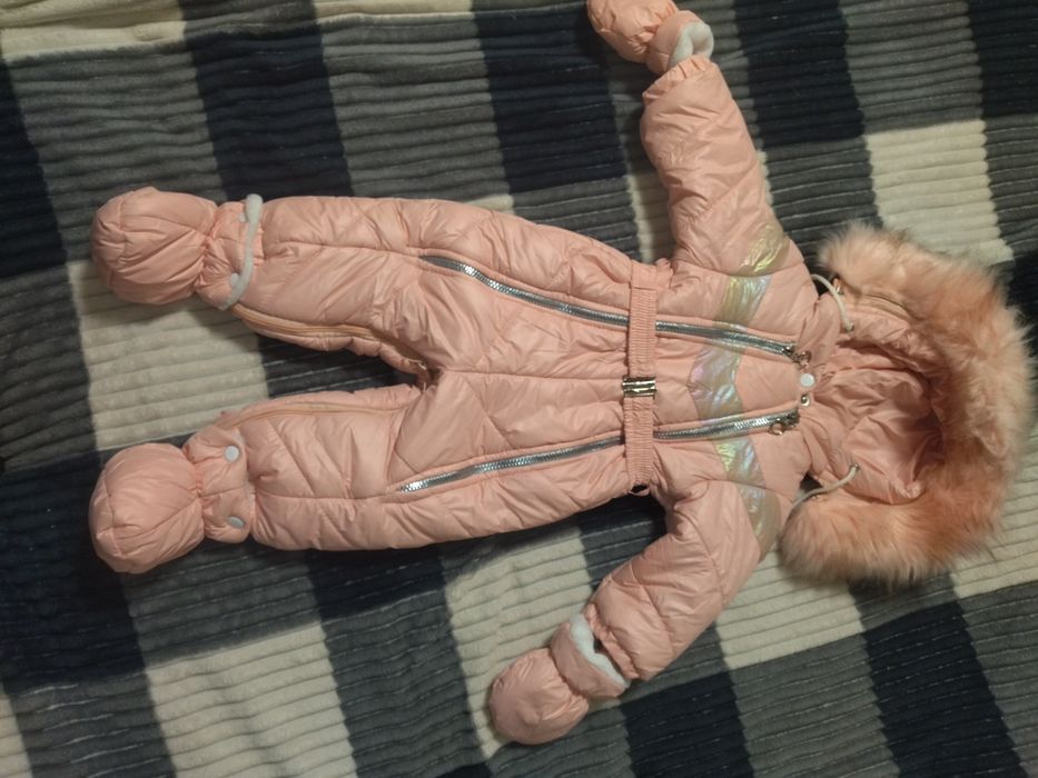 Зимний теплый комбинезон для девочки на овчине