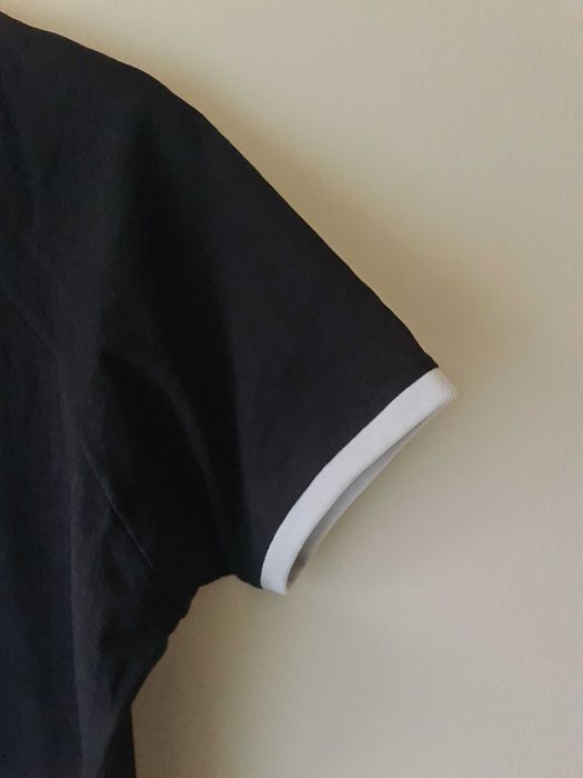 T-Shirt Preta Slim Fit Tamanho M - Black Shirt