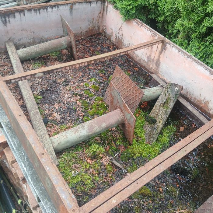 Zbiornik stalowy otwarty 2m x 1m x 0.3m