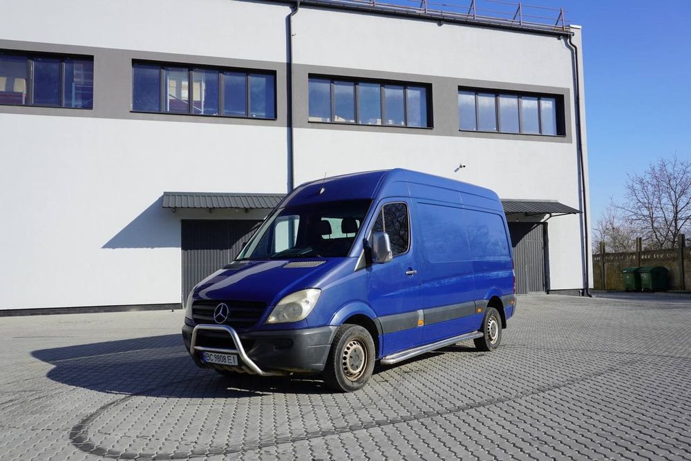 Mersedes Benz 315 (2007 )