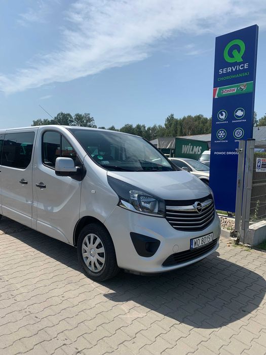 Wynajem busa osobowego 9 osób oraz dostawczych rentbus24.pl