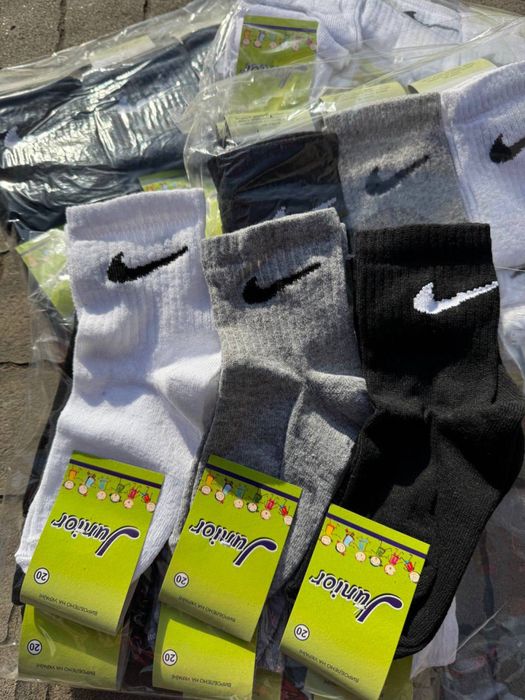 Дитячі шкарпетки для дітей детские носки найк свуш дитячі зручні опт є