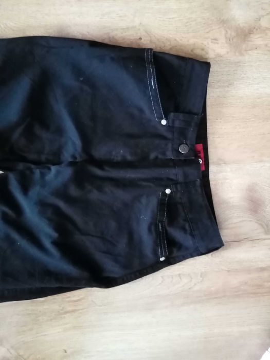 Czarne spodnie r S
