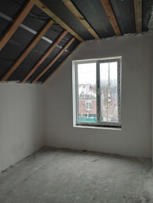 Просторий утеплений будинок в районі Заріччя