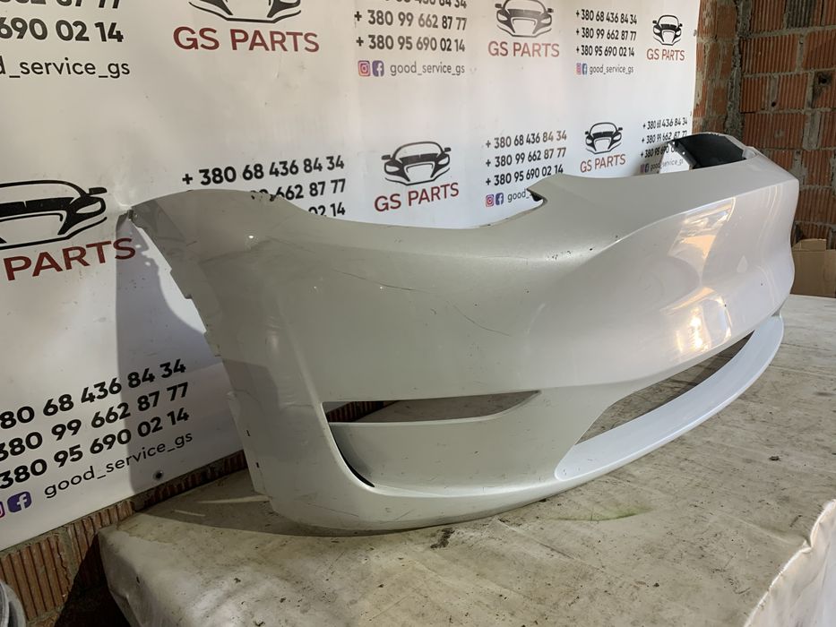 Бампер Tesla Y 2019-2025