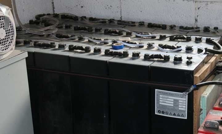 SMA Sunny Island 5048 + Baterias