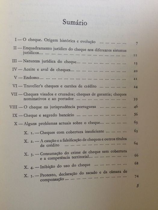 Livro direito bancário: Cheques, traveller's cheques, cartões de créd.