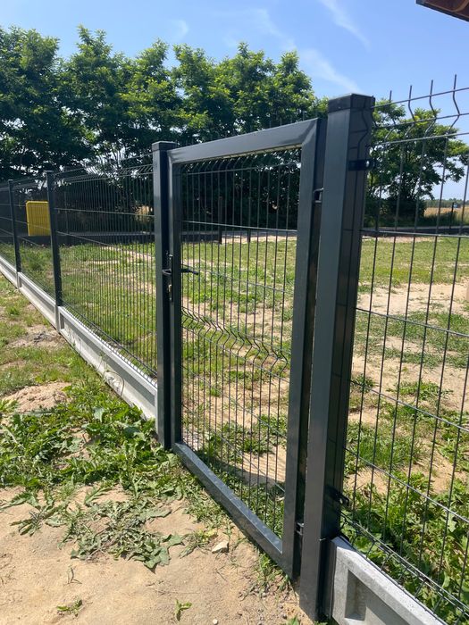 Ogrodzenie panelowe 3D KOMPLET słupki panele podmurówki obejmy BRAMY