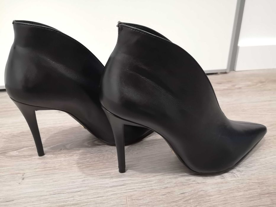 Marca Arezzo botins