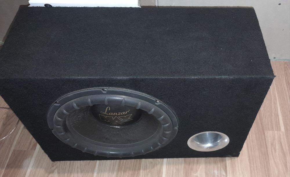 Skrzynia basowa lanzar max 12 + wzmacniacz Crunch gti 2200
