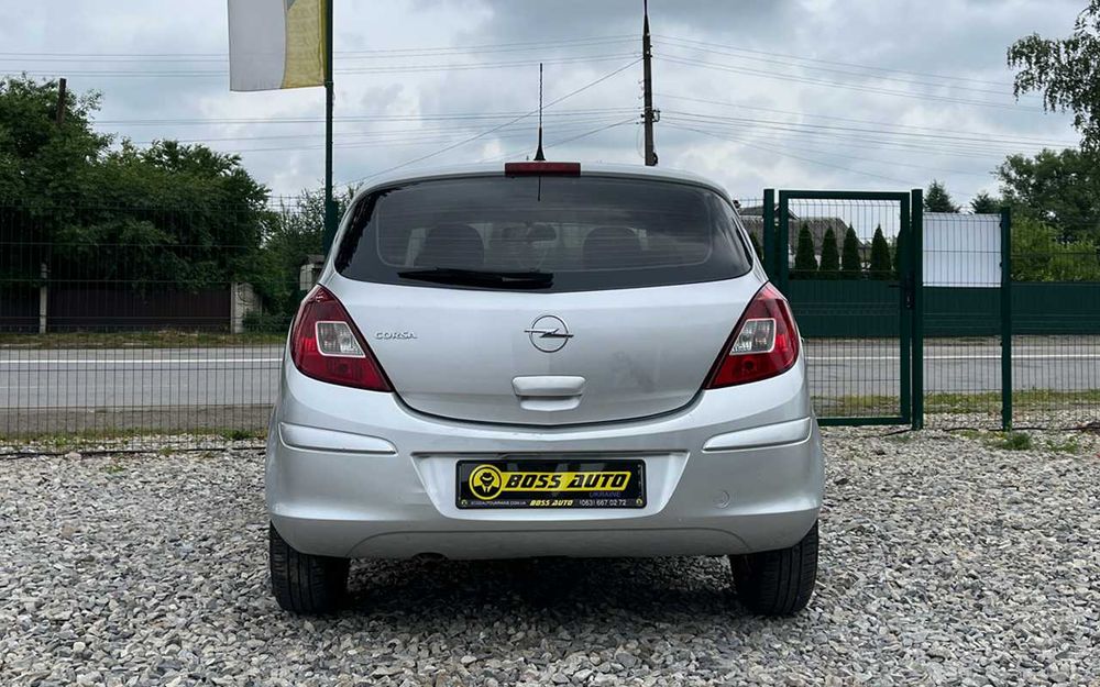 Opel Corsa 2009 року